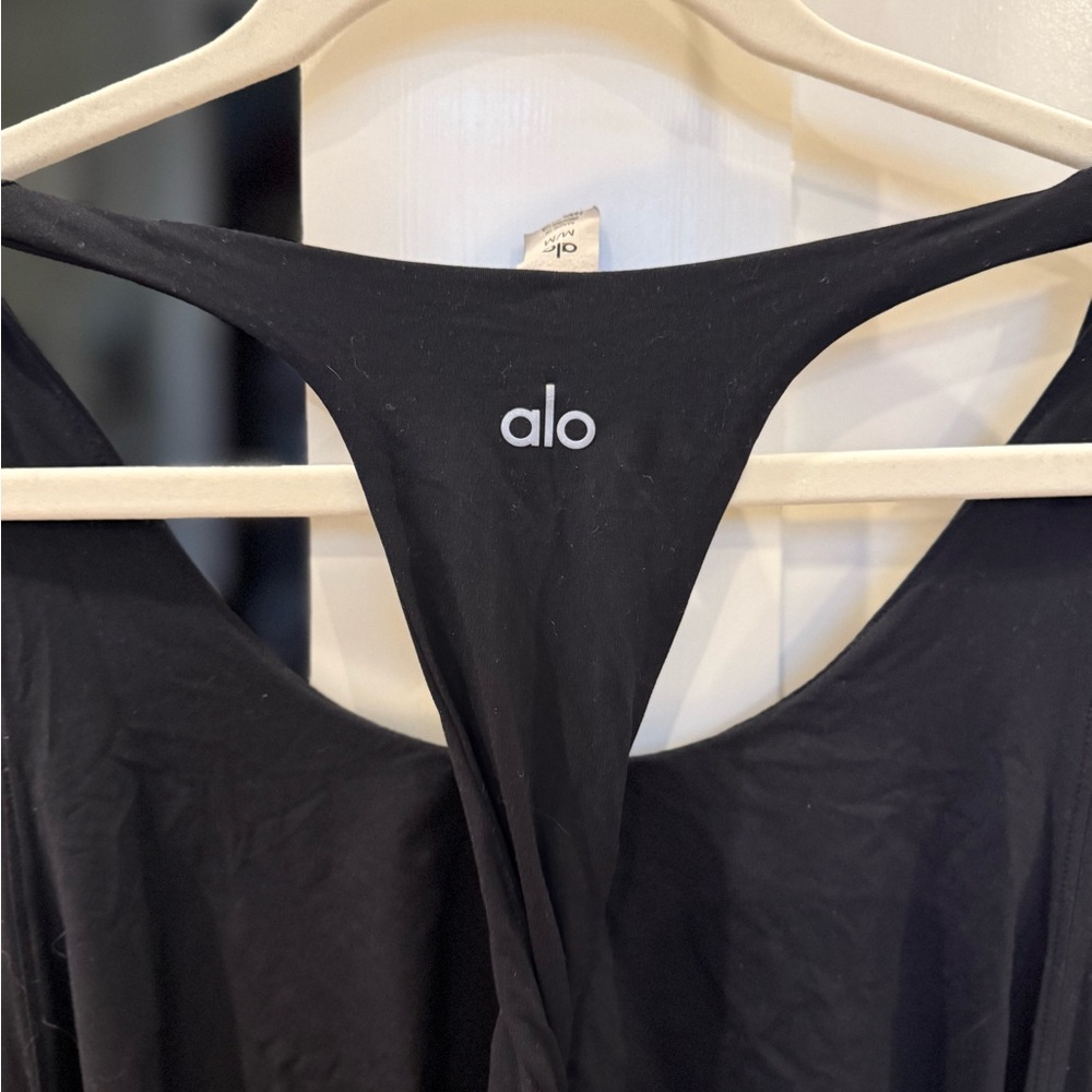 Women’s ALO twisted tank, black, M - Picture 2 of 5